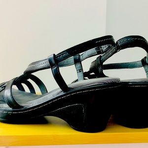 Black heeled sandals, size 6.